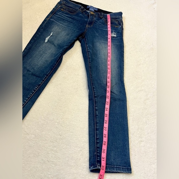 Democracy "Ab"Solution Tapered Cropped Jean - Size 4P (29") - Picture 4 of 12